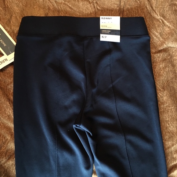Old Navy Ponte Leggings - Picture 6 of 6
